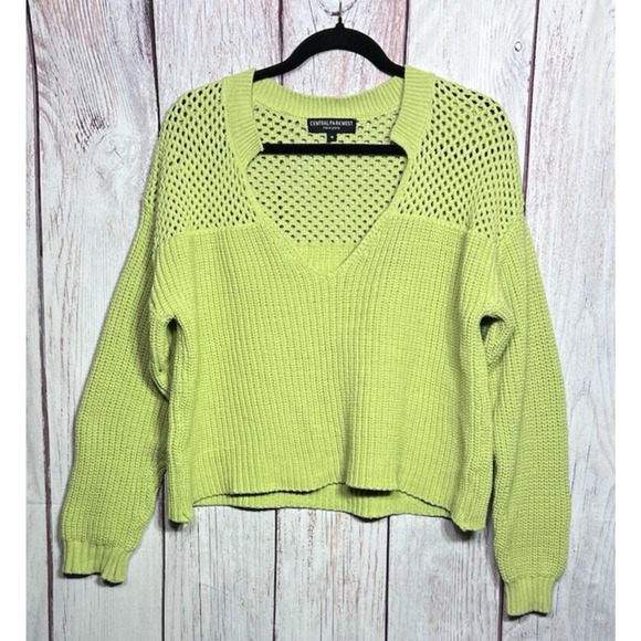 Central Park West New York Women's Cable Knit V Neck Sweater Green Size M - Picture 1 of 7